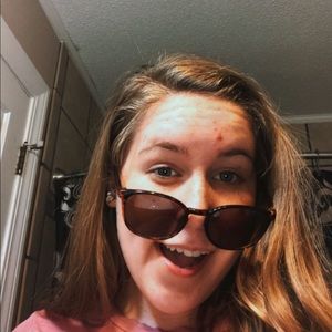 Meet your Posher, Kailey